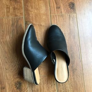 AEO black mules